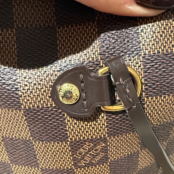 Louis Vuitton Neverfull Damier Ebene Tote - Picture 12 of 12